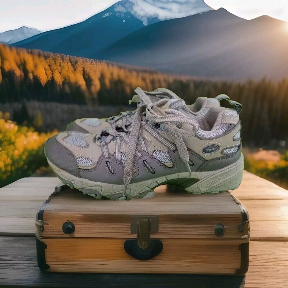 ✅Nevados V7002WWSLV Low-Top Gray/Blue Lace up Hiking Shoes Women's Size US 9.5 - Picture 1 of 16